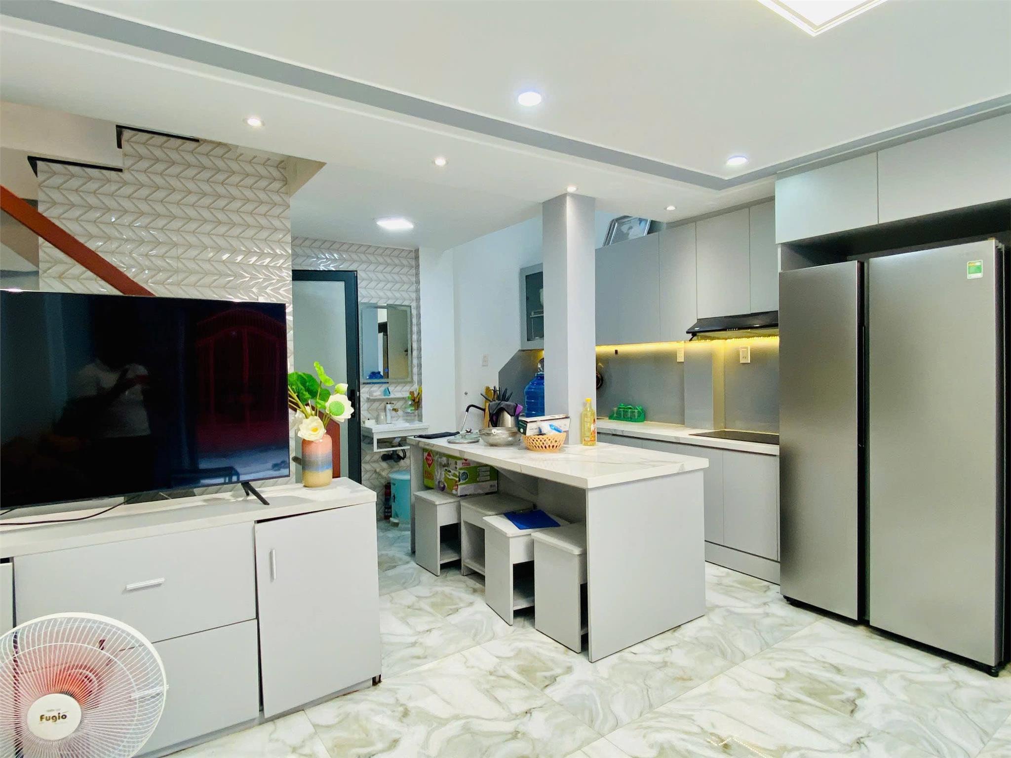 Bán nhà Gò Vâp, hẻm xe hơi Thống Nhất, P16, nhà mới đẹp, 5x10m , 3 lầu ST,  6,39 tỷ